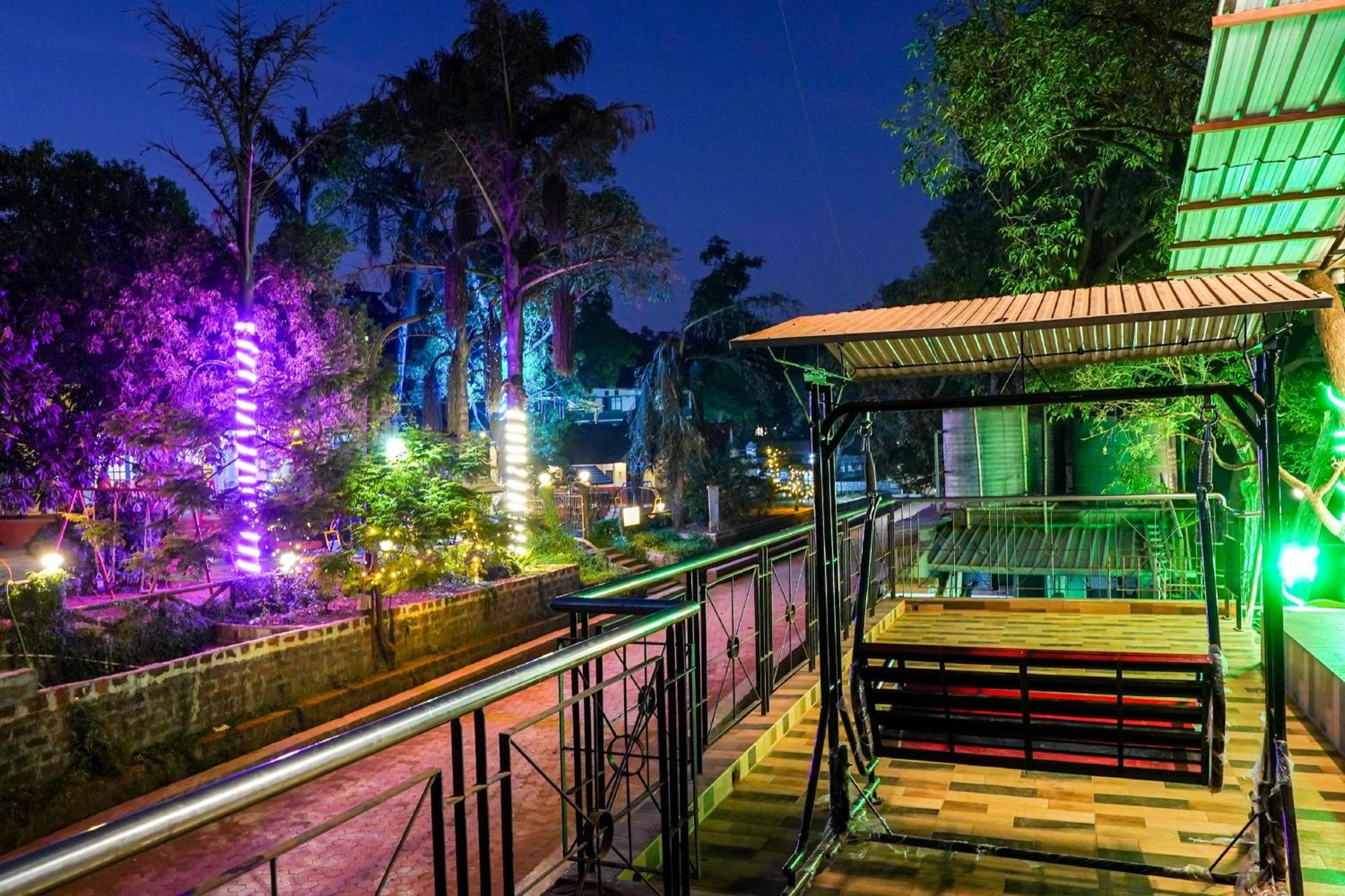 Hotel Kumar Plaza Matheran Exterior photo
