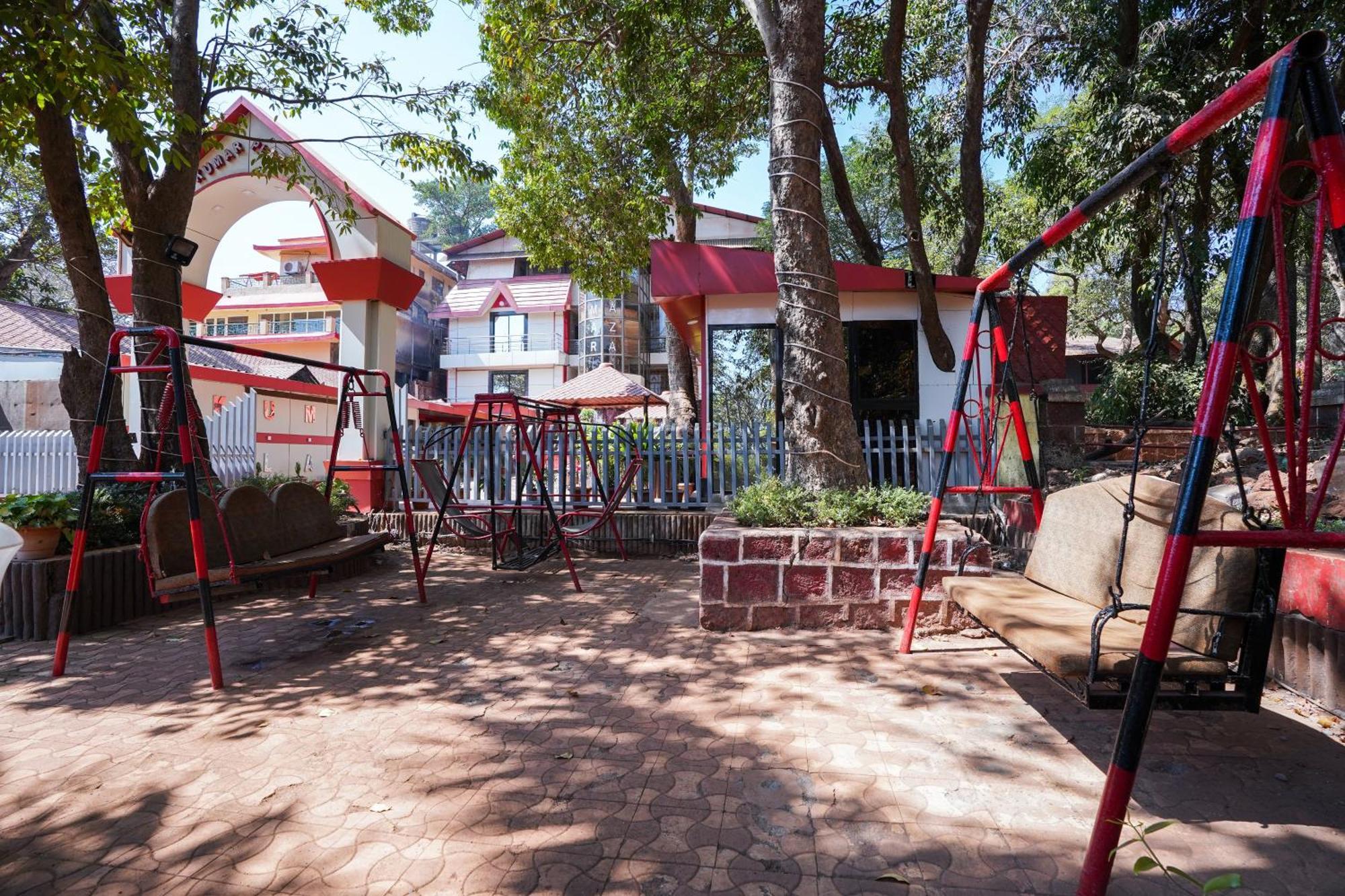 Hotel Kumar Plaza Matheran Exterior photo