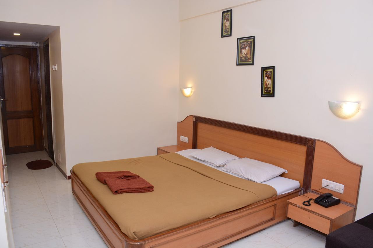 Hotel Kumar Plaza Matheran Exterior photo